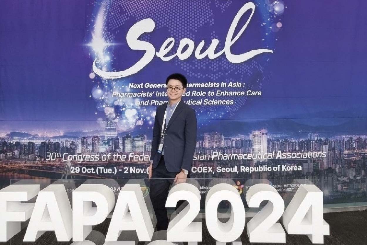 นำเสนอผลงานทีมเภสัชกรในงานประชุม FAPA 2024 ณ ประเทศเกาหลีใต้